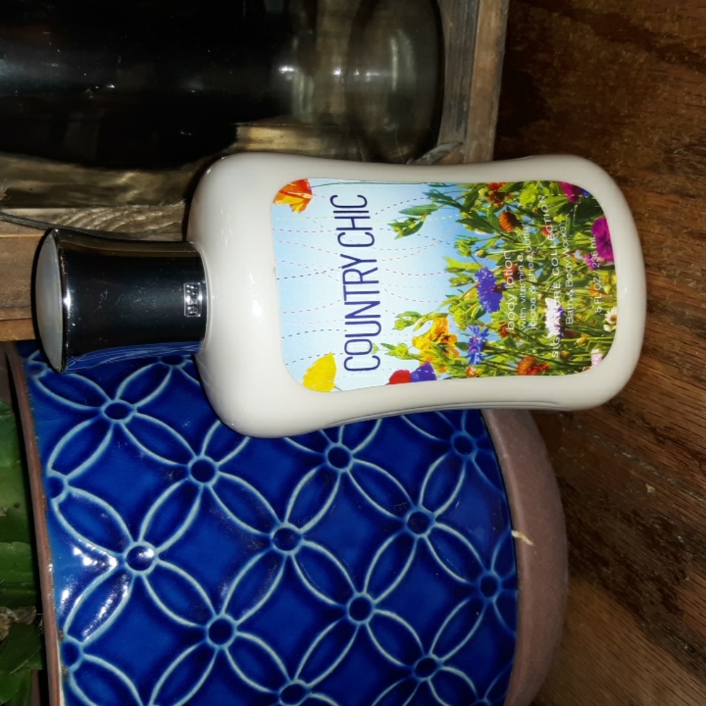 Bath & Body Works "Country Chic" Bodycare